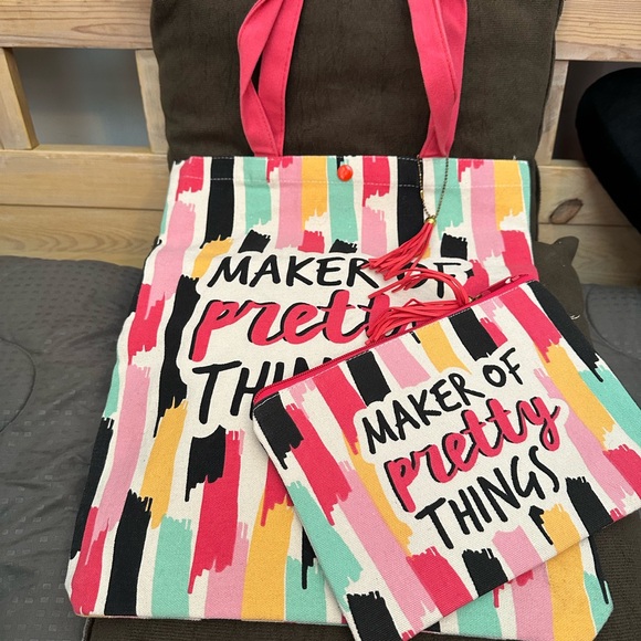 Colorful Crossbody Bag Set - Picture 8 of 8